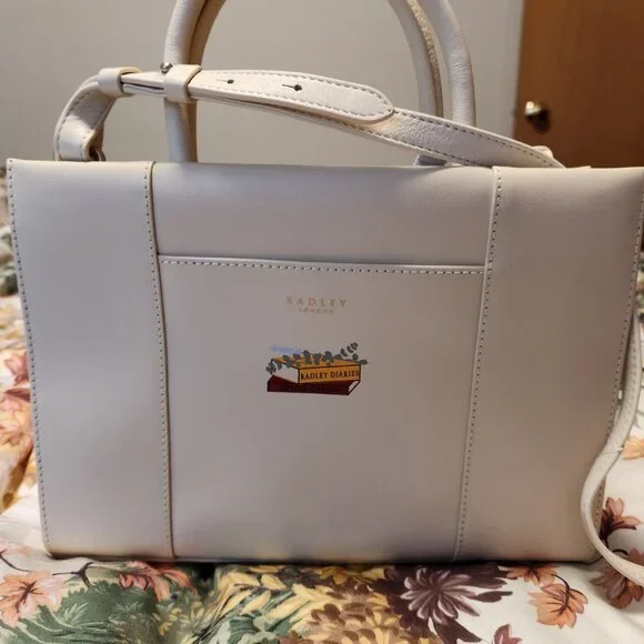 Radley London Chin Wag Picture Bag Rare - Picture 3 of 7